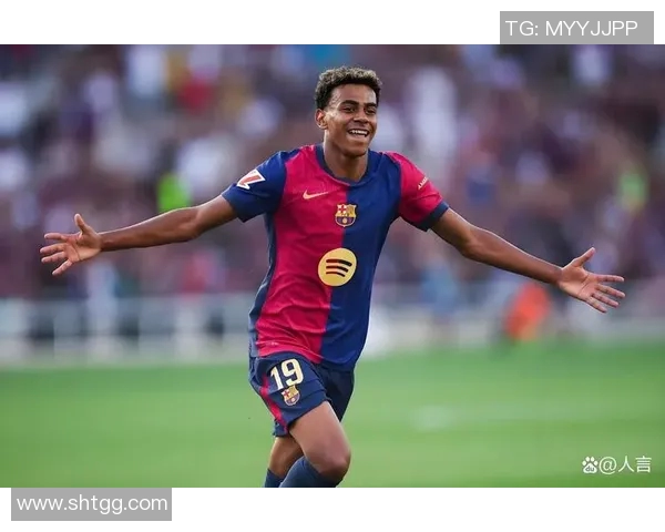 足球球星自拍视频曝光展现赛场外真实生活瞬间